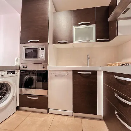 Beautiful 1 Bedroom In Mar, Pm101