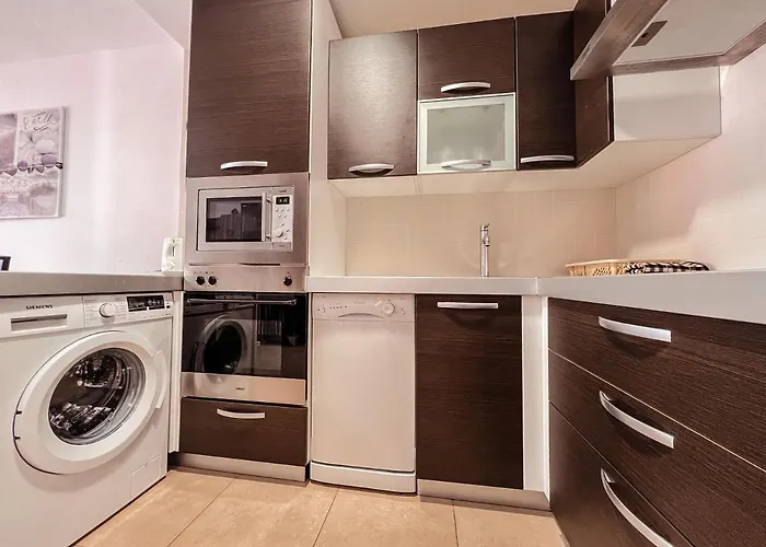 Beautiful 1 Bedroom In Mar, Pm101