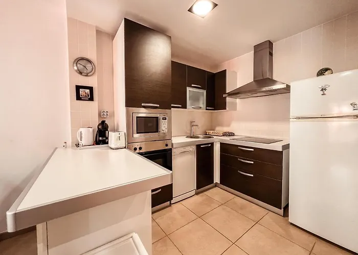 Appartement Beautiful 1 Bedroom In Mar, Pm101