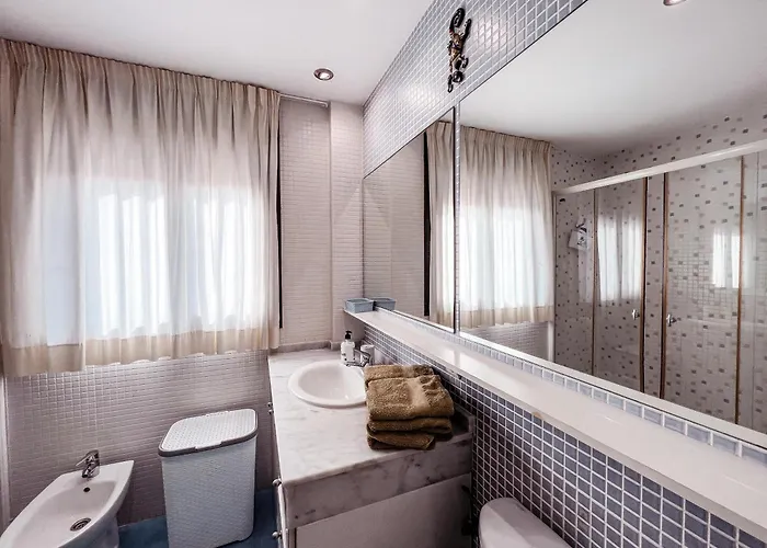 Beautiful 1 Bedroom In Mar, Pm101 Appartement *