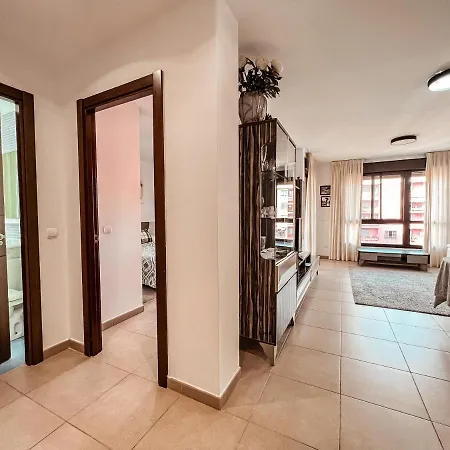 Beautiful 1 Bedroom In Mar, Pm101