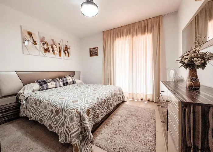 아파트 Beautiful 1 Bedroom In Mar, Pm101